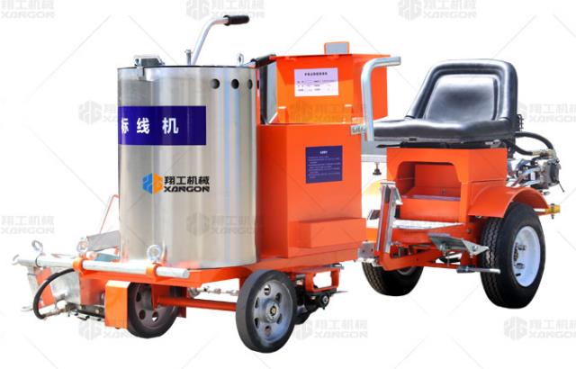 熱熔劃線機配置助力車，高施工高標線質(zhì)量